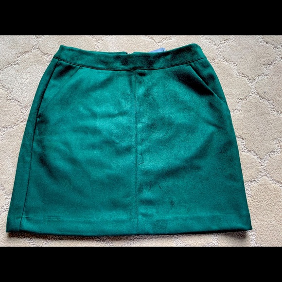 Skirt - Picture 2 of 4